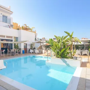 hostal-la-ermita.hotelsinnerja.org/