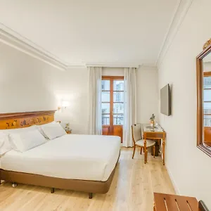 Hotel Sercotel Arenal ***